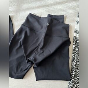 Lululemon wunder train 23"